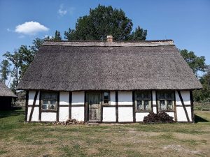 Cottages and farmsteads – Museum of the Slowinska Village